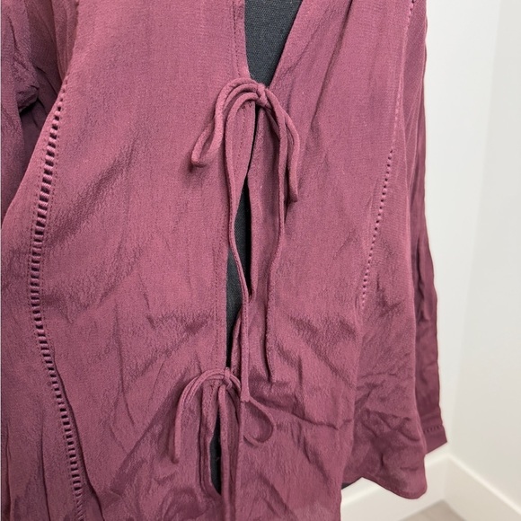 Tobi Front Tie Long Sleeve Lightweight Cardigan (M) - Picture 3 of 7